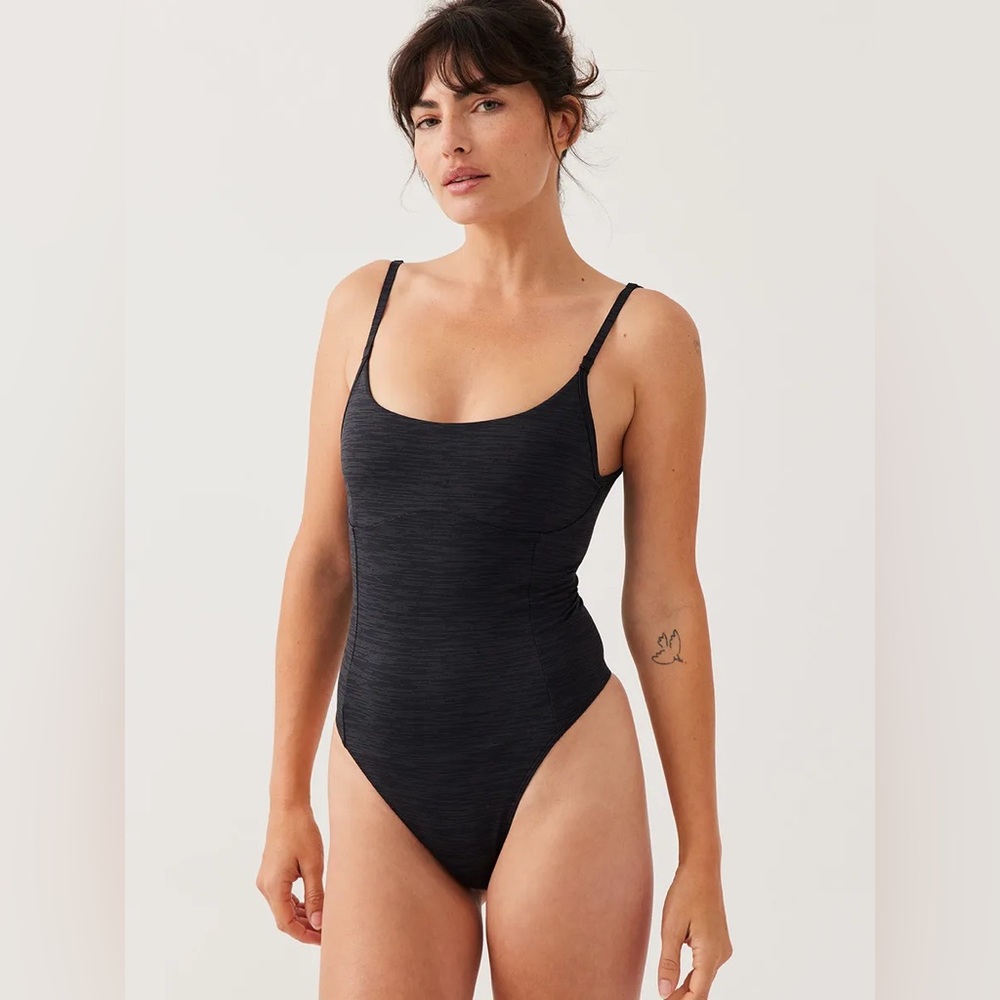 Outdoor Voices Move Free Tech Sweat Leotard